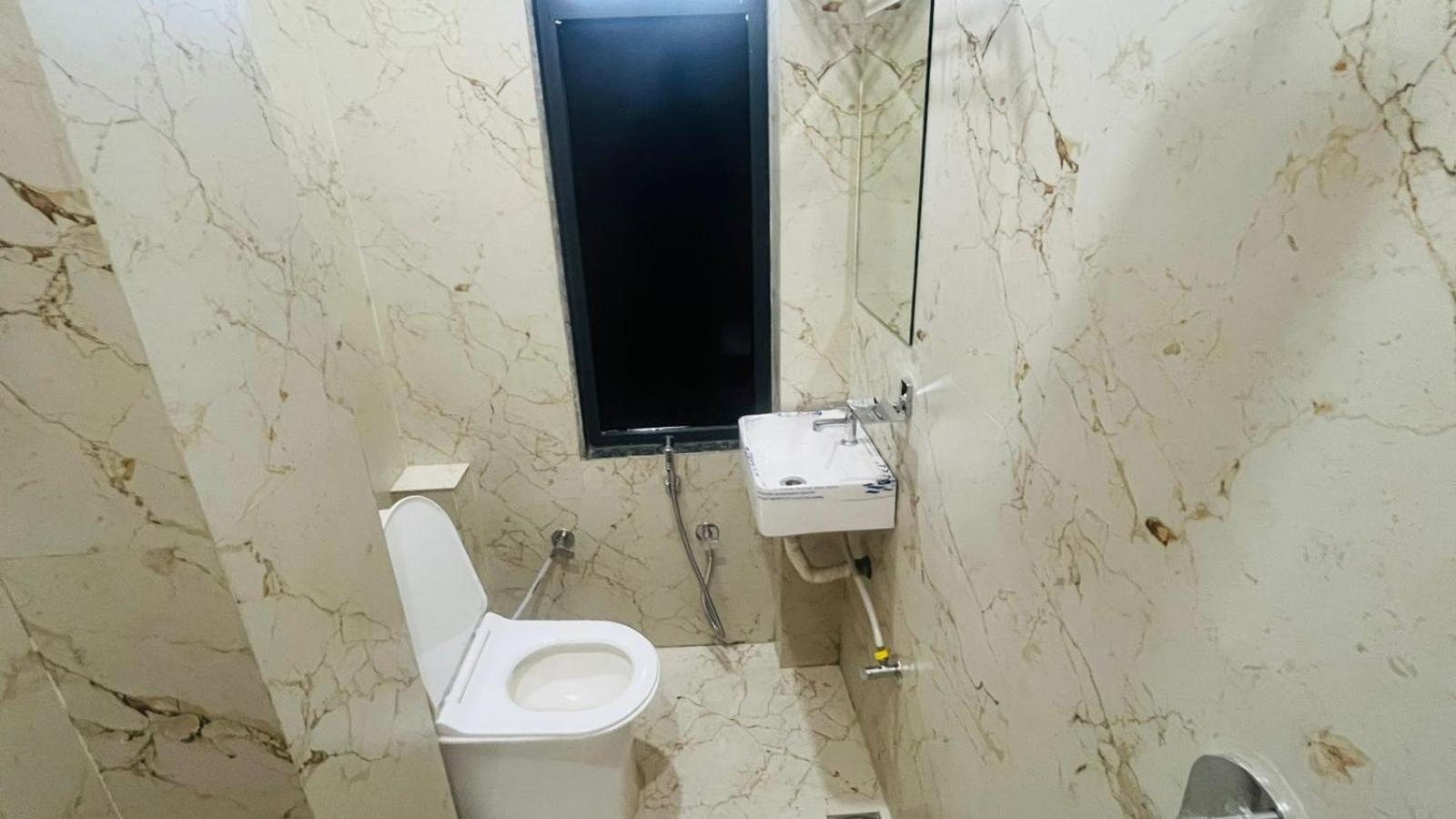 Hotel Revanta Bhilwara Exteriör bild